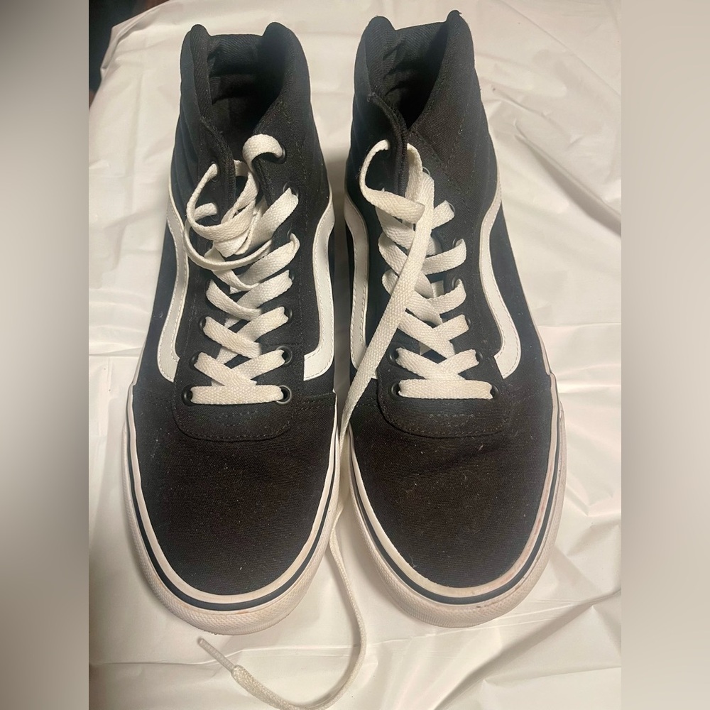 Vans - Picture 5 of 5